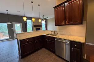 13121 Appaloosa Chase Dr, Austin, TX 78732 - Photo 11