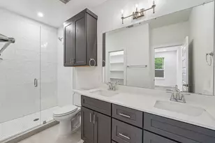 200 W 56th St, Austin, TX 78751 - Photo 15
