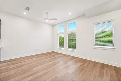 200 W 56th Street #2103, Austin, TX 78751 - Photo 9