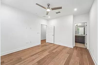 200 W 56th Street #2103, Austin, TX 78751 - Photo 9