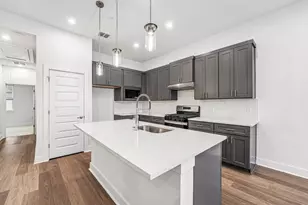 200 W 56th St, Austin, TX 78751 - Photo 9