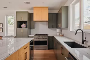 3019 Garwood St, Austin, TX 78702 - Photo 7