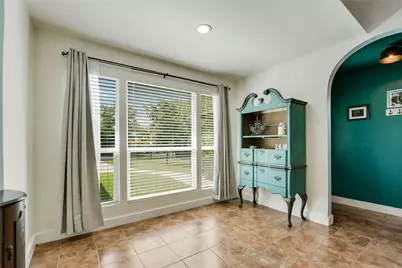 4702 Crest Oak Road, Austin, TX 78744 - Photo 5
