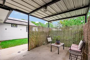 4702 Crest Oak Rd, Austin, TX 78744 - Photo 15