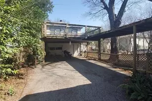 918 E 37th St, Austin, TX 78705 - Photo 15