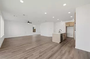 220 Bloomington Loop, Hutto, TX 78634 - Photo 13