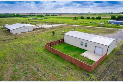 1889 County Road 487, Taylor, TX 76574 - Photo 19