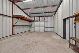 1889 Co Rd 487, Taylor, TX 76574 - Photo 17