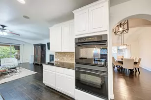 518 Victoria Dr, Cedar Park, TX 78613 - Photo 13