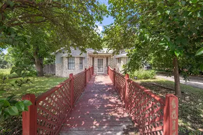 4616 E Cesar Chavez Street, Austin, TX 78702 - Photo 1