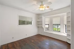 4616 E Cesar Chavez St, Austin, TX 78702 - Photo 21