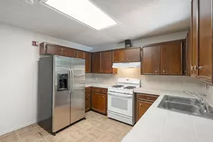 4616 E Cesar Chavez St, Austin, TX 78702 - Photo 13