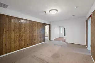 4616 E Cesar Chavez St, Austin, TX 78702 - Photo 9