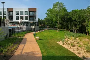 2209 S 1st St, Austin, TX 78704 - Photo 11