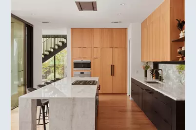 2108 Matterhorn Lane, Austin, TX 78704 - Photo 9