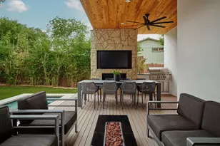 2108 Matterhorn Ln, Austin, TX 78704 - Photo 33