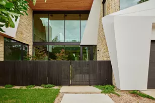 2108 Matterhorn Ln, Austin, TX 78704 - Photo 3