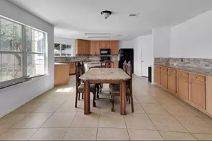 19921 San Chisolm Dr, Round Rock, TX 78664 - Photo 9