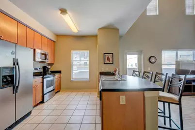 2515 Pearl #608, Austin, TX 78705 - Photo 7