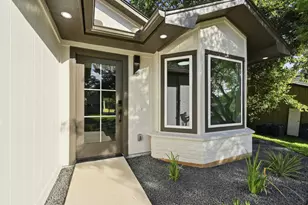 8102 Fort Sumter Rd, Austin, TX 78745 - Photo 3