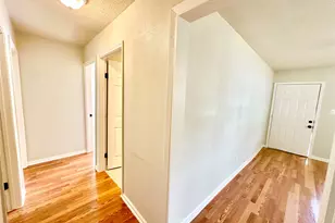 4901 York Hill Dr, Austin, TX 78723 - Photo 19