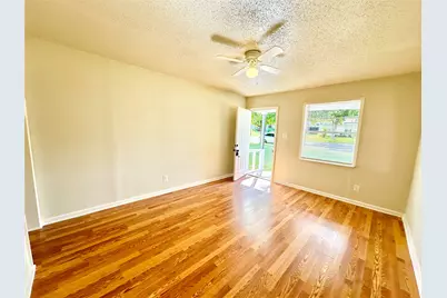 4901 York Hill Drive, Austin, TX 78723 - Photo 5
