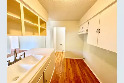 4901 York Hill Drive, Austin, TX 78723 - Photo 9