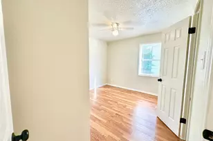 4901 York Hill Dr, Austin, TX 78723 - Photo 29