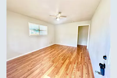 4901 York Hill Drive, Austin, TX 78723 - Photo 3