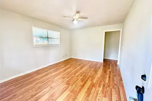 4901 York Hill Dr, Austin, TX 78723 - Photo 3
