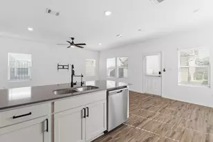 1613 Cobblecrest Ln, Leander, TX 78641 - Photo 11