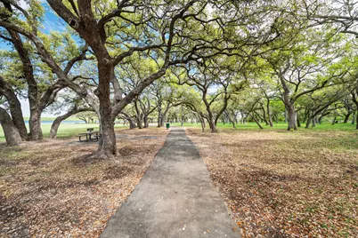 1613 Cobblecrest Lane, Leander, TX 78641 - Photo 37