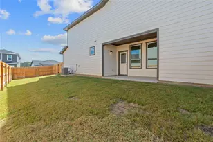 210 Constanza Trl, Bastrop, TX 78602 - Photo 21