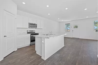 210 Constanza Trail, Bastrop, TX 78602 - Photo 5