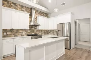 411 Eagle Ln, Fischer, TX 78623 - Photo 9