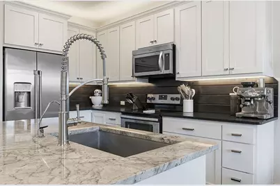 10012 Janet Loop, Dripping Springs, TX 78620 - Photo 5