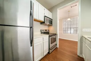 2300 Leon St, Austin, TX 78705 - Photo 17