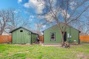 545 W Vaughan St, Bertram, TX 78605 - Photo 21