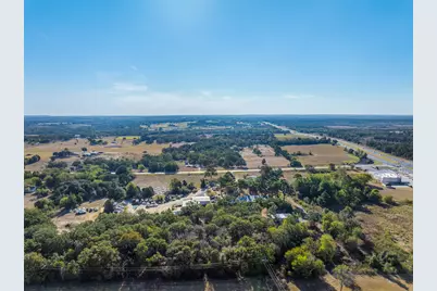 139 Fm 696, Elgin, TX 78621 - Photo 19