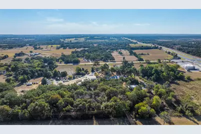 139 Fm 696, Elgin, TX 78621 - Photo 19
