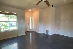 1009 Grey Castle Dr, Pflugerville, TX 78660 - Photo 3