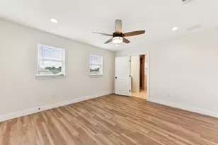 112 Callie St, Smithville, TX 78957 - Photo 35