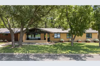 806 W Schubert Street, Fredericksburg, TX 78624 - Photo 35