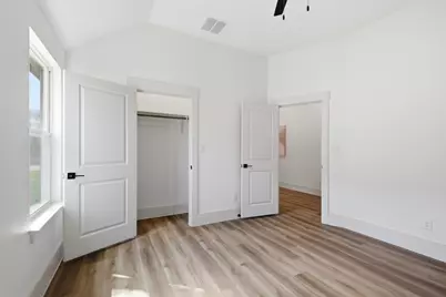 128 E. Pauwela Lane, Bastrop, TX 78602 - Photo 11