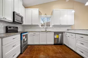 5 Quiet Meadow Cir, Wimberley, TX 78676 - Photo 11