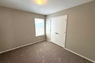 6733 Plains Crest Dr, Del Valle, TX 78617 - Photo 11