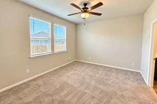 213 Escape Wy, Jarrell, TX 76537 - Photo 7