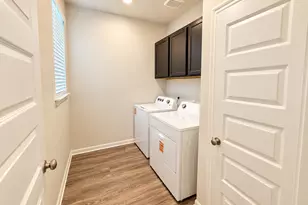 213 Escape Wy, Jarrell, TX 76537 - Photo 13