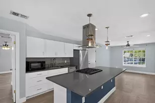 8602 Colonial Dr, Austin, TX 78758 - Photo 11