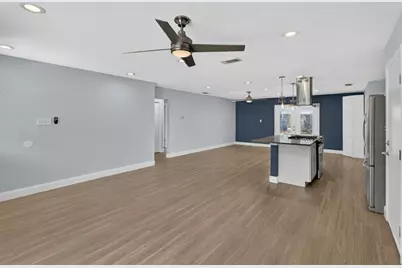 8602 Colonial Drive, Austin, TX 78758 - Photo 5